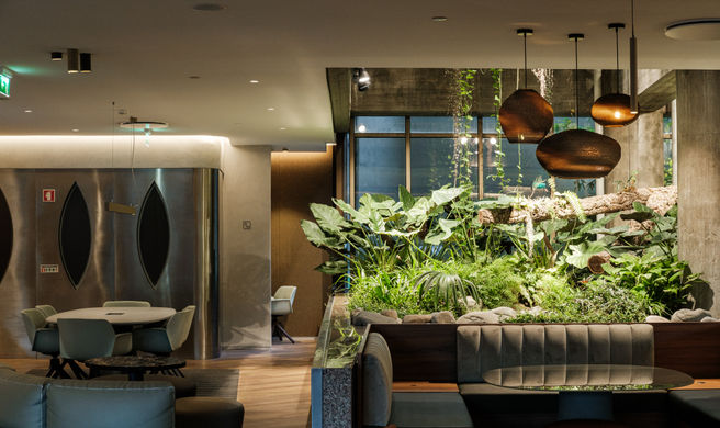Holiday Inn Lisbon Continental Exterior