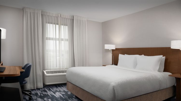 Fairfield Inn-Suites Sioux Falls Airport Room