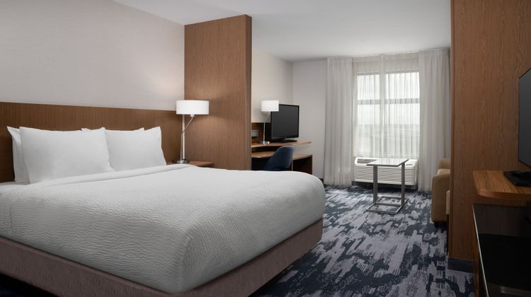 Fairfield Inn-Suites Sioux Falls Airport Suite