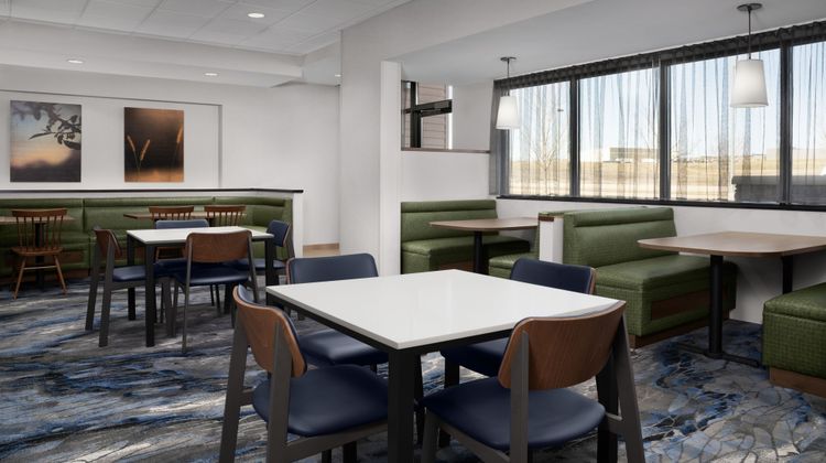 Fairfield Inn-Suites Sioux Falls Airport Restaurant