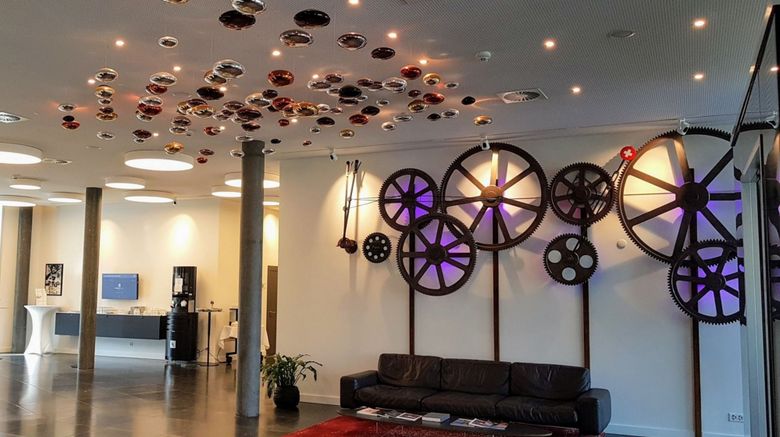 <b>Modern Times Hotel, Vevey Lobby</b>. Images powered by <a href="https://www.leonardoworldwide.com/" title="Leonardo Worldwide" target="_blank">Leonardo</a>.