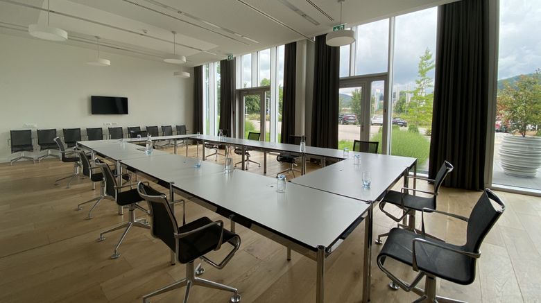 <b>Modern Times Hotel, Vevey Meeting</b>. Images powered by <a href="https://www.leonardoworldwide.com/" title="Leonardo Worldwide" target="_blank">Leonardo</a>.