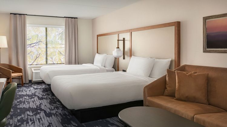 Fairfield Inn & Suites Rome NY Suite