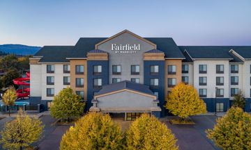 Fairfield Inn & Suites Kelowna