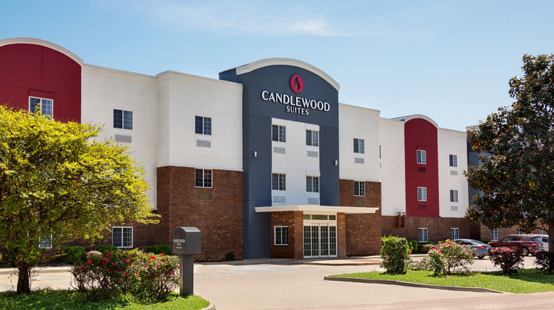 Candlewood Suites Exterior. Images powered by <a href="https://www.leonardoworldwide.com" target="_blank" rel="noopener">Leonardo</a>.