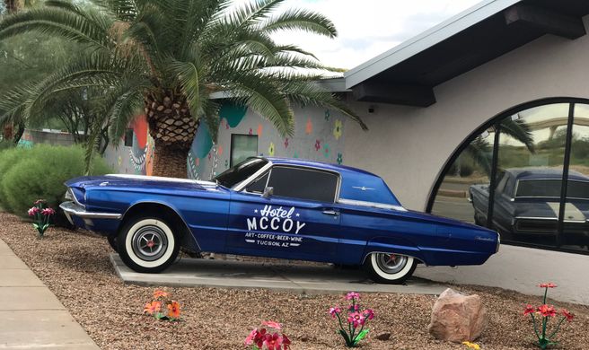 Hotel McCoy Exterior
