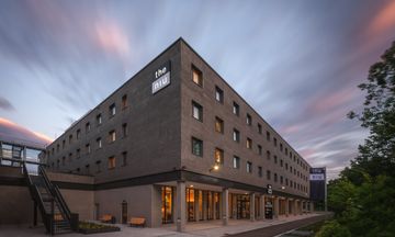 Holiday Inn the niu Loco