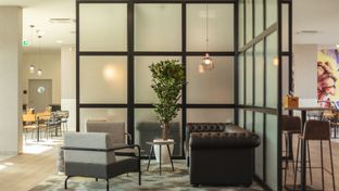 Holiday Inn the niu Leo
