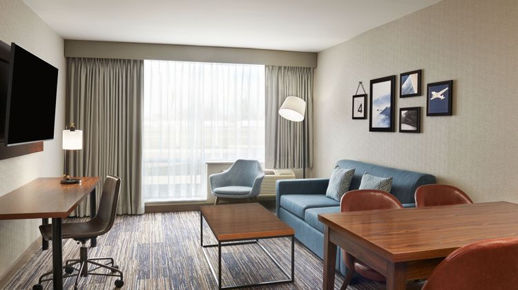 Four Points Point Edward Sarnia Room