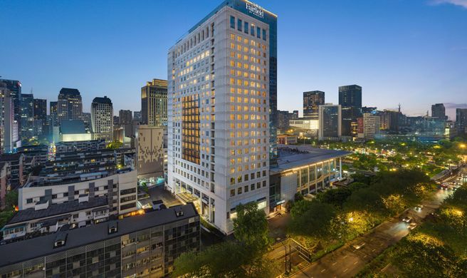 Fairfield by Marriott Wulin Square Exterior
