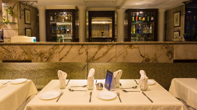 Hotel Ginger Thane Restaurant