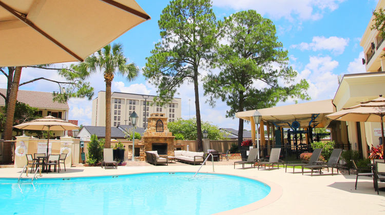 Crowne Plaza Executive Ctr Baton Rouge Pool