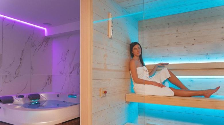 <b>Life Hotel Spa</b>. Images powered by <a href="https://www.leonardoworldwide.com/" title="Leonardo Worldwide" target="_blank">Leonardo</a>.