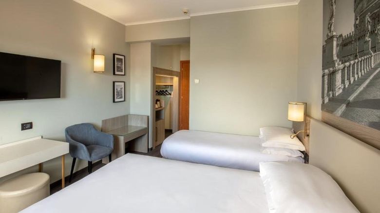 <b>Marc Aurelio Hotel Room</b>. Images powered by <a href="https://www.leonardoworldwide.com/" title="Leonardo Worldwide" target="_blank">Leonardo</a>.