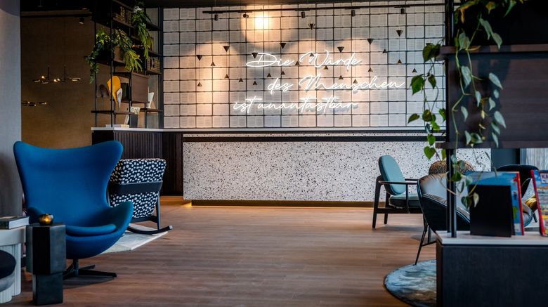 <b>Motel One Karlsruhe Lobby</b>. Images powered by <a href="https://www.leonardoworldwide.com/" title="Leonardo Worldwide" target="_blank">Leonardo</a>.