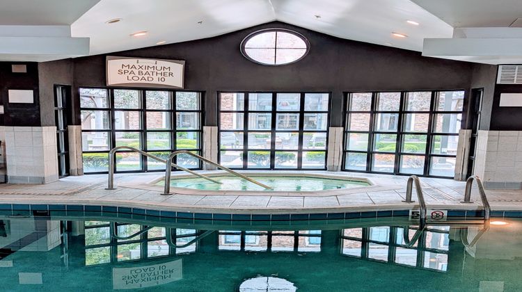 Staybridge Suites Indianapolis-Fishers Pool