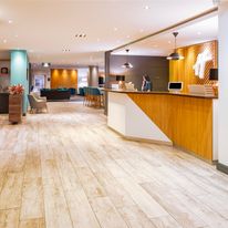 Holiday Inn High Wycombe M40, Jct.4