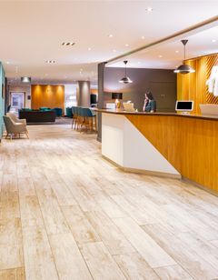 Holiday Inn High Wycombe M40, Jct.4