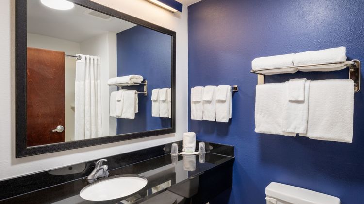 Fairfield Inn & Stes Ashley Phosphate Room