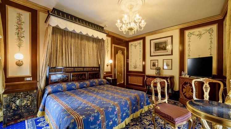 Grand Hotel des Iles Borromees Room