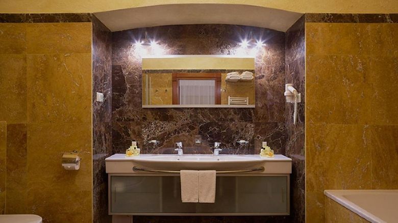 <b>Citadel Inn Hotel & Resort Room</b>. Images powered by <a href="https://www.leonardoworldwide.com/" title="Leonardo Worldwide" target="_blank">Leonardo</a>.