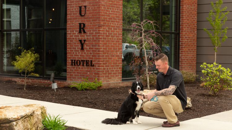 voco James Newbury Hudson Valley Lobby