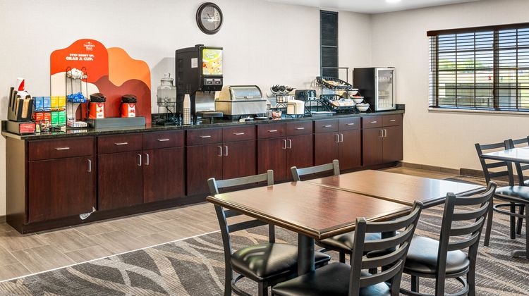 Boarders Inn & Suites by Cobblestone Restaurant