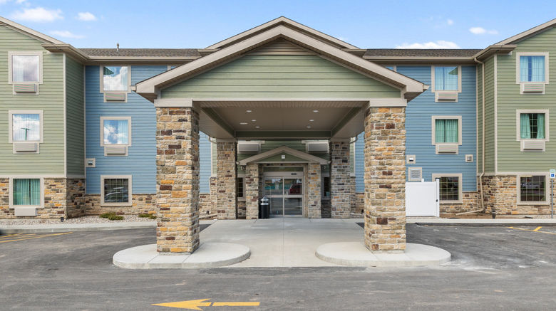 <b>Cobblestone Hotel & Suites Exterior</b>. Images powered by <a href="https://www.leonardoworldwide.com/" title="Leonardo Worldwide" target="_blank">Leonardo</a>.