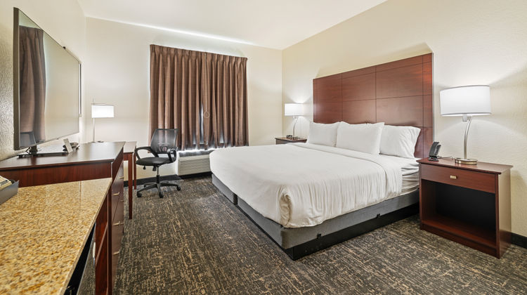 Cobblestone Hotel & Suites Room