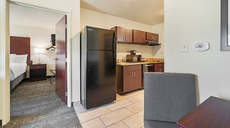 Cobblestone Hotel & Suites Suite