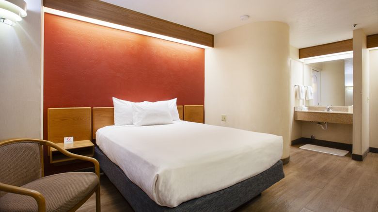 <b>Mountain Home Inn Room</b>. Images powered by <a href="https://www.leonardoworldwide.com/" title="Leonardo Worldwide" target="_blank">Leonardo</a>.