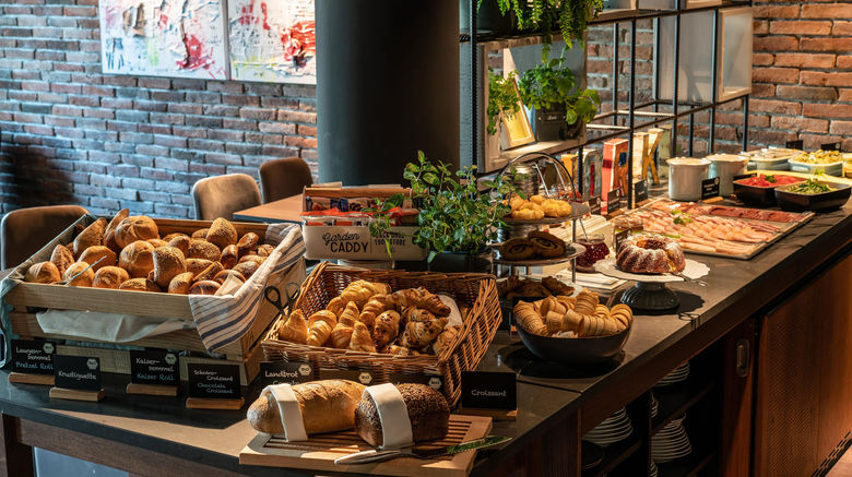 <b>Motel One Berlin-Mitte Restaurant</b>. Images powered by <a href="https://www.leonardoworldwide.com/" title="Leonardo Worldwide" target="_blank">Leonardo</a>.