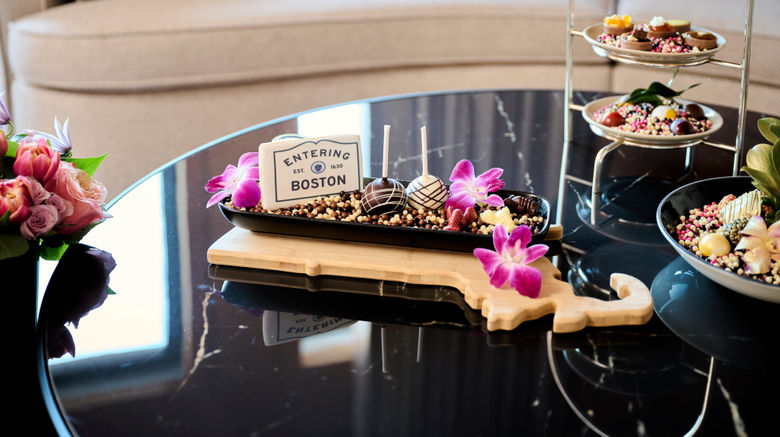 <b>Mandarin Oriental, Boston Restaurant</b>. Images powered by <a href="https://www.leonardoworldwide.com/" title="Leonardo Worldwide" target="_blank">Leonardo</a>.