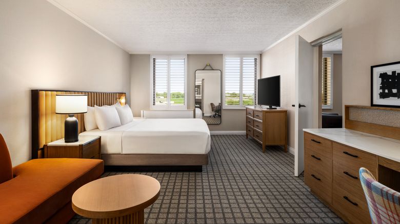 <b>Crowne Plaza Louisville-Arpt Expo Ctr Suite</b>. Images powered by <a href="https://www.leonardoworldwide.com/" title="Leonardo Worldwide" target="_blank">Leonardo</a>.
