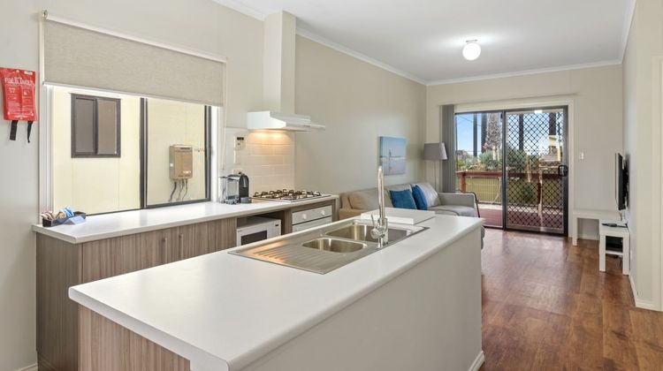 Discovery Parks Adelaide Beachfront Room