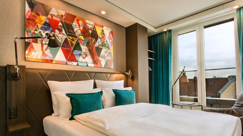 <b>Motel One Frankfurt-Roemer Room</b>. Images powered by <a href="https://www.leonardoworldwide.com/" title="Leonardo Worldwide" target="_blank">Leonardo</a>.