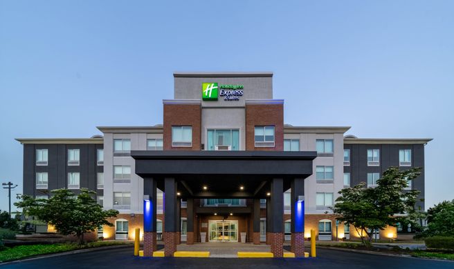 Holiday Inn Express Exterior