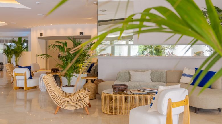 <b>Pestana Delfim Beach & Golf Hotel Lobby</b>. Images powered by <a href="https://www.leonardoworldwide.com/" title="Leonardo Worldwide" target="_blank">Leonardo</a>.