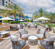 Crowne Plaza Muscat OCEC Lobby