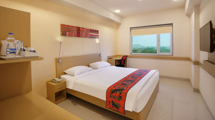 Ginger Vapi Room