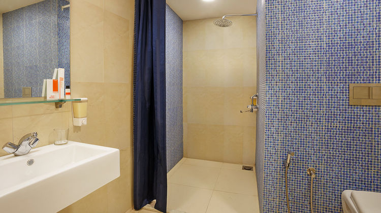 Ginger Vapi Room