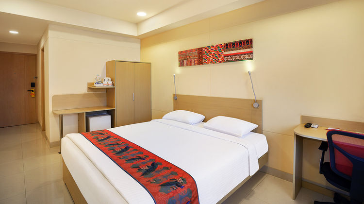 Ginger Vapi Room