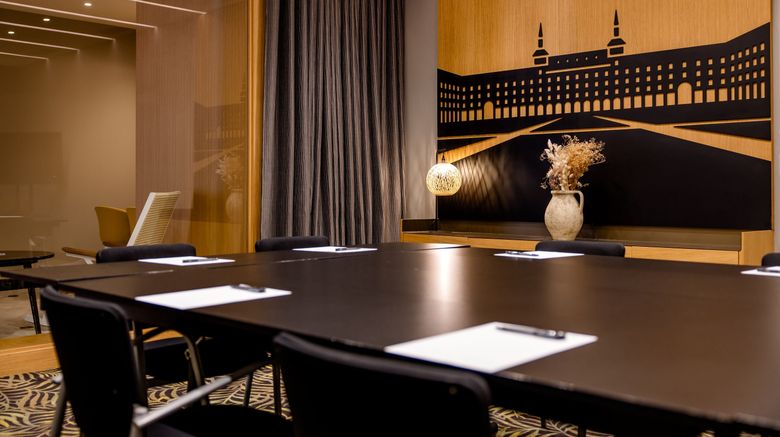 <b>Motel One Madrid Plaza de Espana Meeting</b>. Images powered by <a href="https://www.leonardoworldwide.com/" title="Leonardo Worldwide" target="_blank">Leonardo</a>.