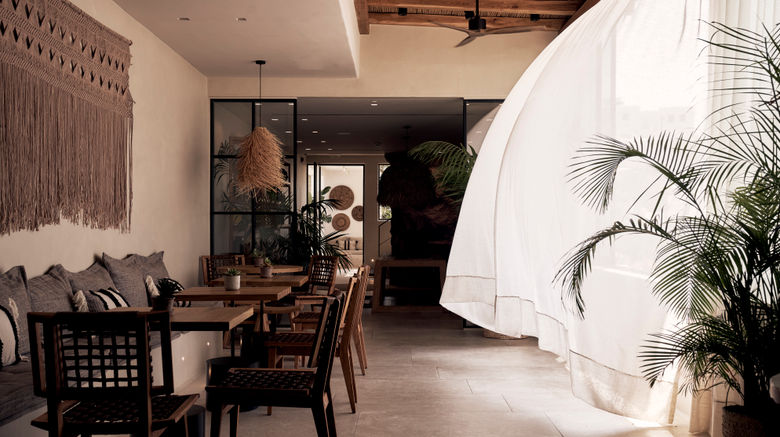 <b>Amyth Of Mykonos Agios Stefanos Lobby</b>. Images powered by <a href="https://www.leonardoworldwide.com/" title="Leonardo Worldwide" target="_blank">Leonardo</a>.