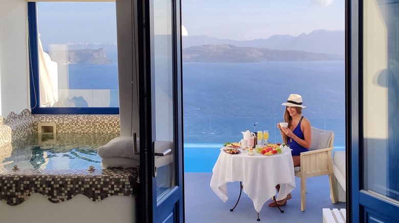 <b>Astarte Suites Suite</b>. Images powered by <a href="https://www.leonardoworldwide.com/" title="Leonardo Worldwide" target="_blank">Leonardo</a>.