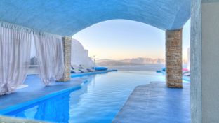 Astarte Suites