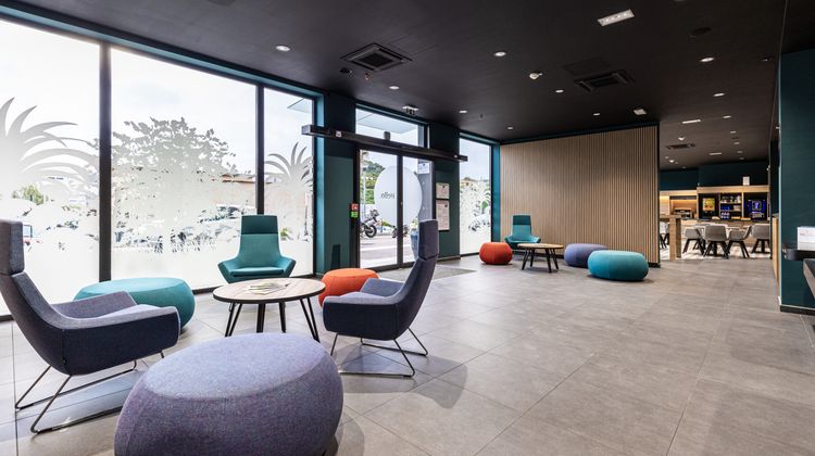 Holiday Inn Express Ajaccio Exterior