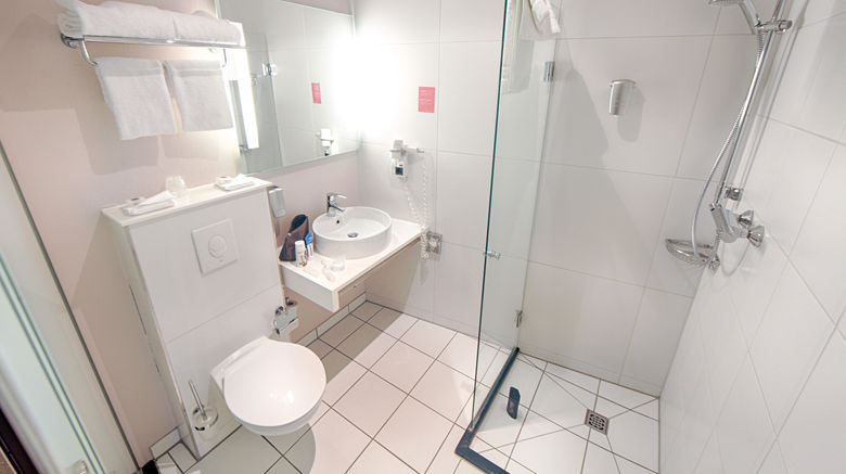 <b>Leonardo Hotel Utrecht City Centre Room</b>. Images powered by <a href="https://www.leonardoworldwide.com/" title="Leonardo Worldwide" target="_blank">Leonardo</a>.