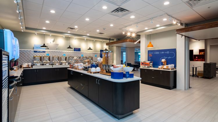 Holiday Inn Express & Suites LBV Area Restaurant