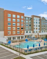 Holiday Inn Express & Suites LBV Area